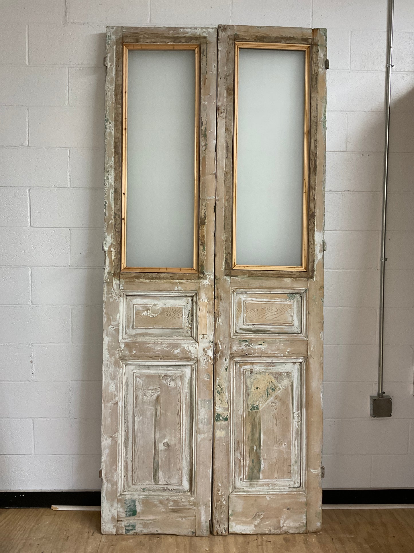European Painted with Frosted Glass Pane - A267305