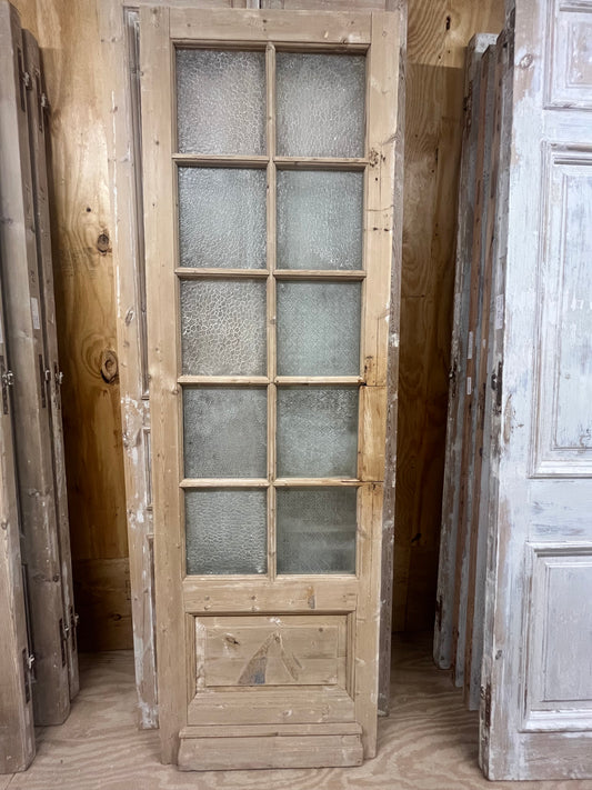 2404633 Single Glass Door w/Mixed Pattern Glass